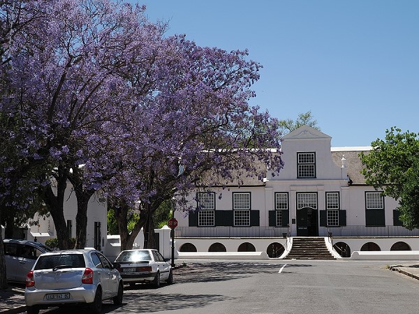 Reinet haouse