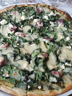 Pizza im Yellow House