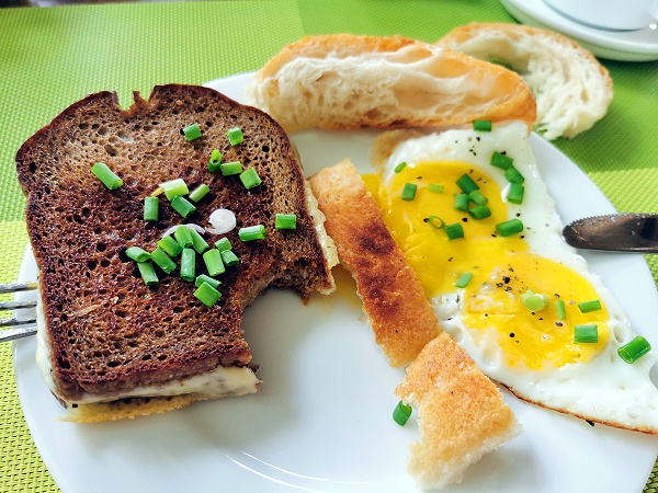 Westliches Frühstück